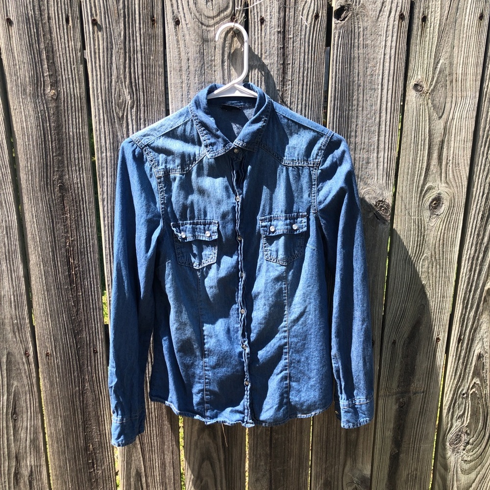 Rue21 Lightweight Jean Jacket Size Small